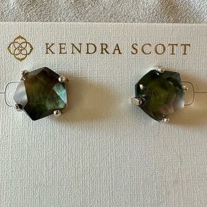 Kendra Scott Ellms Silver Stud Earrings in Sage Mica